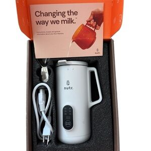 The Nutr Machine White Plant-Based Milk Maker